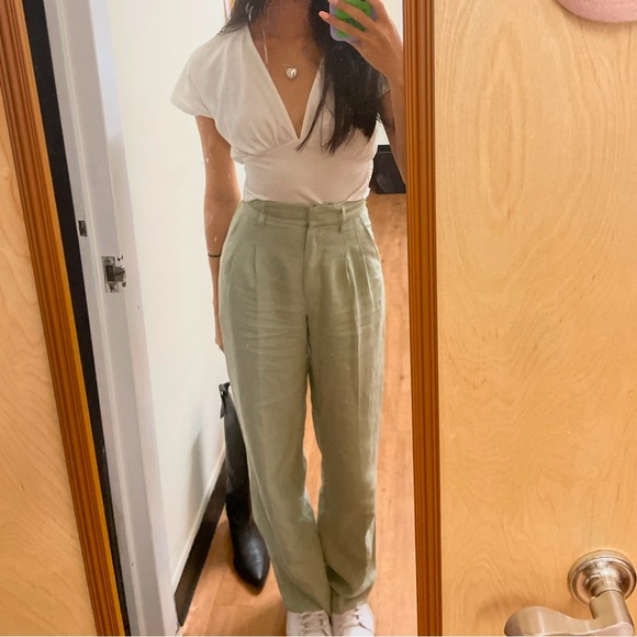 Aritzia Sage Green Effortless Linen Pant - Picture 2 of 5
